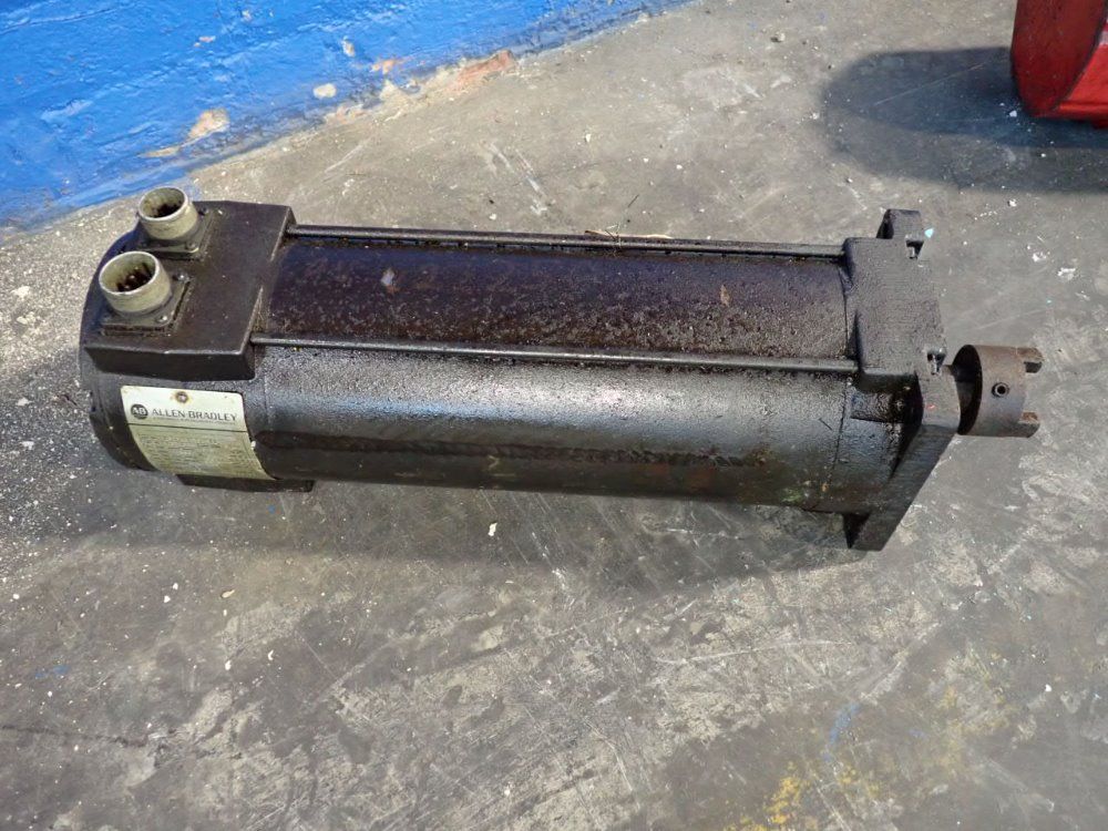 Allen-bradley 3.8 Kw Servo Motor - 1326ab-b3e-11