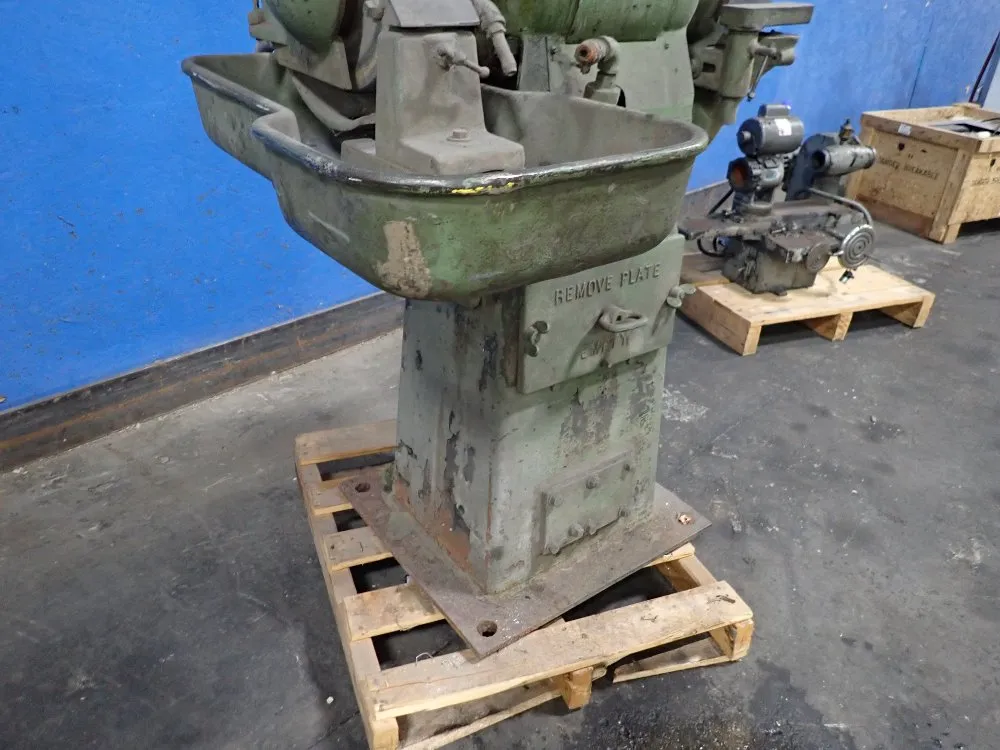 Blount Pedestal Grinder