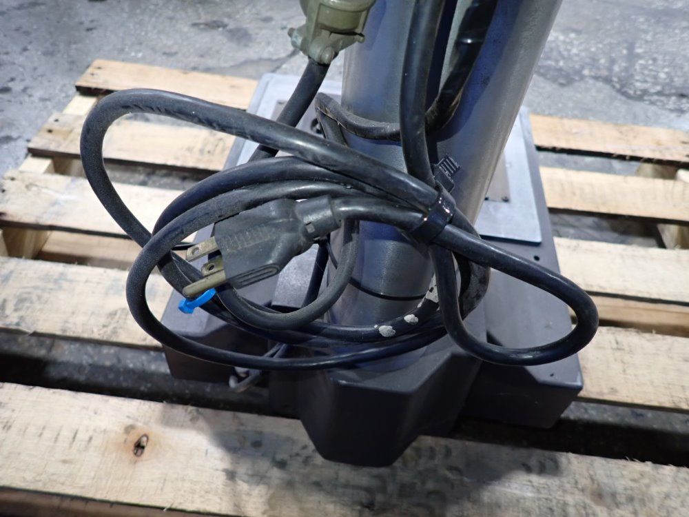 Branson Ultrasonic Welder