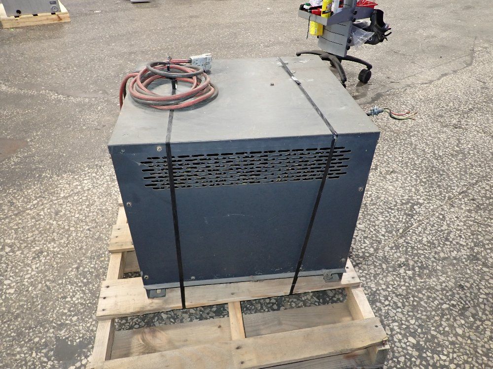 Yuasa Cobra Battery Charger