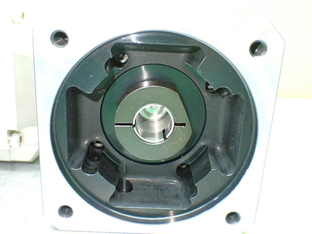 Apex Dynamics 035:1 Ratio Right Angle Gearbox. - Abr090-s2-p2