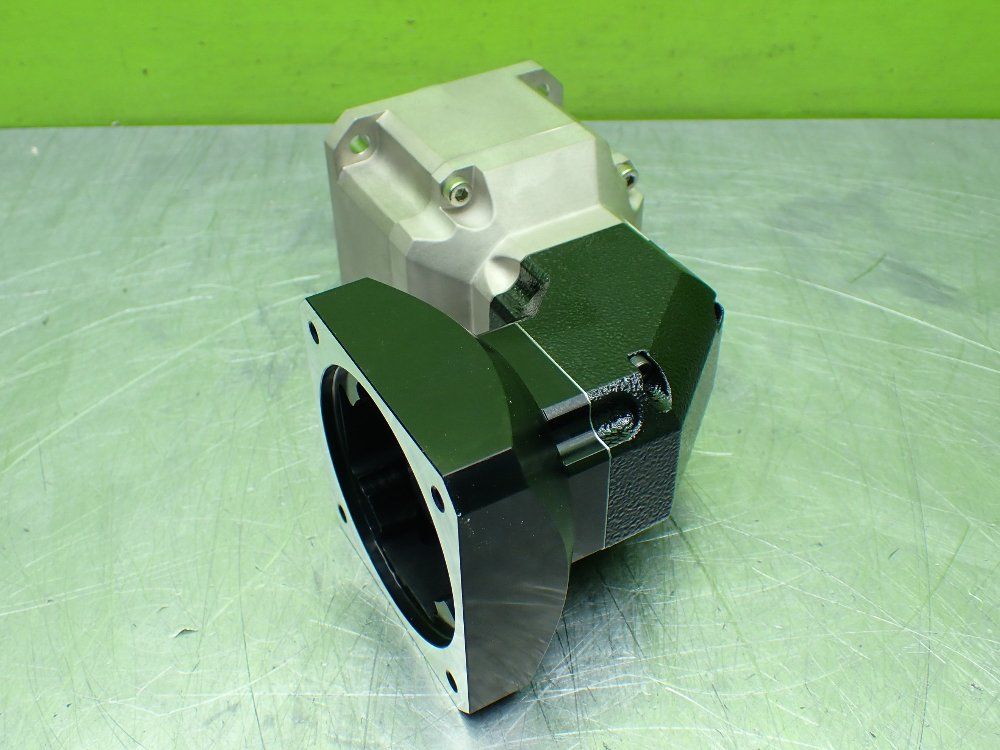 Apex Dynamics 035:1 Ratio Right Angle Gearbox. - Abr090-s2-p2