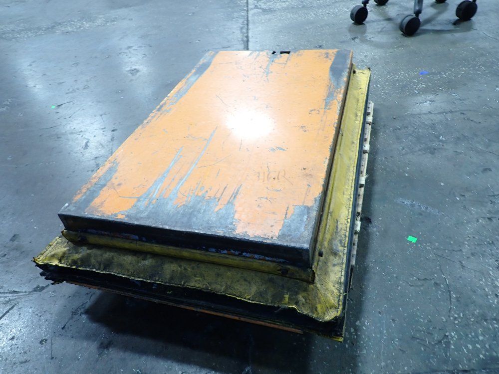Hovair Air Scissor Lift Table