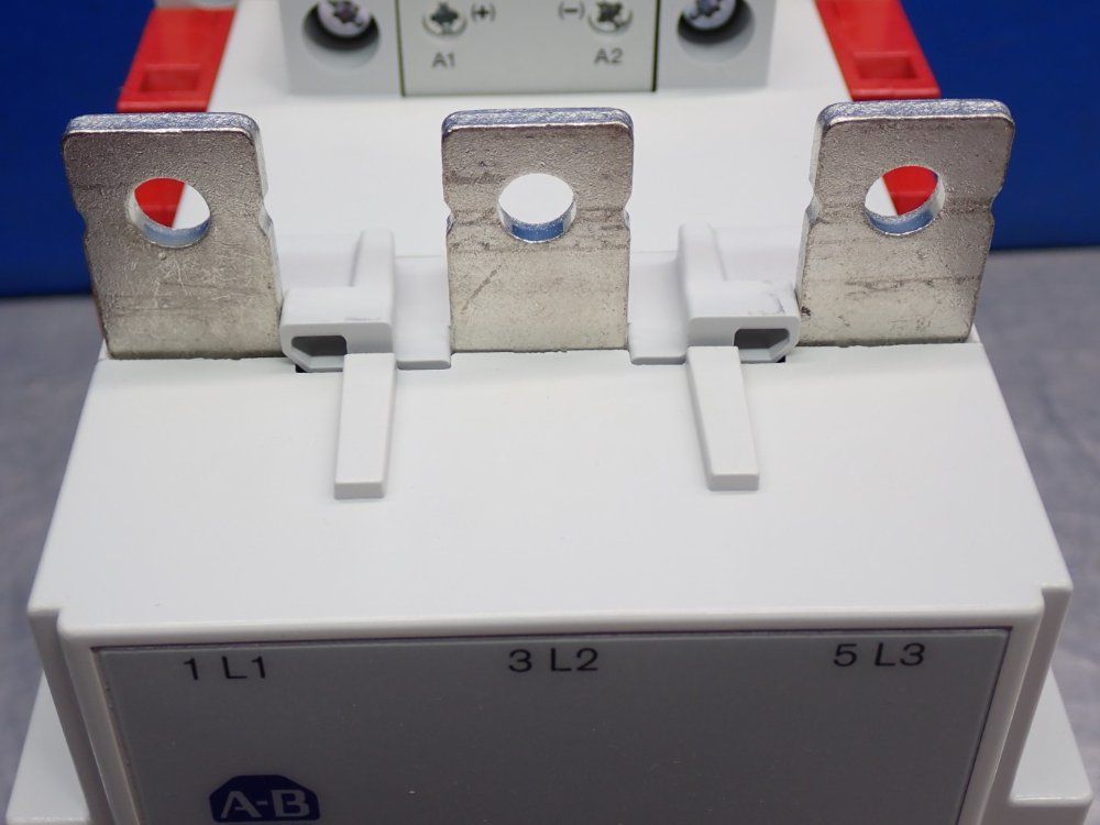 Allen Bradley Safety Contactor