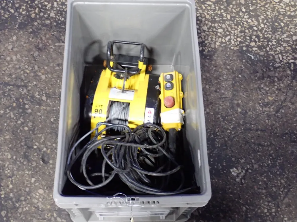 Oz 500 Lb Electrical Hoist - Obh500