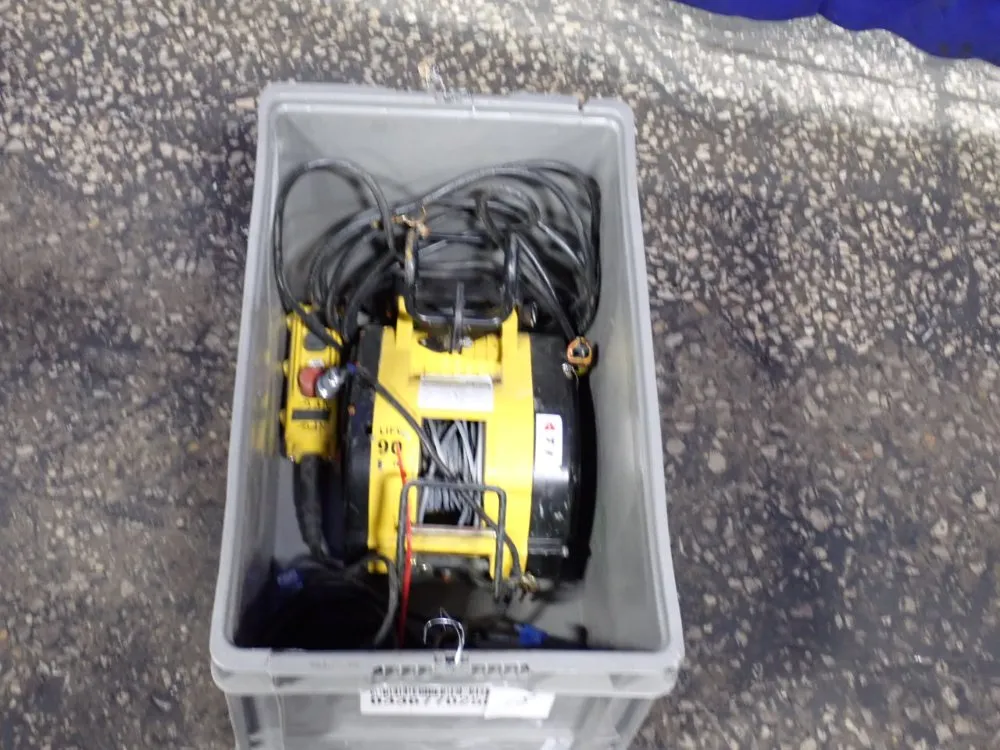 Oz 500 Lb Electrical Hoist - Obh500