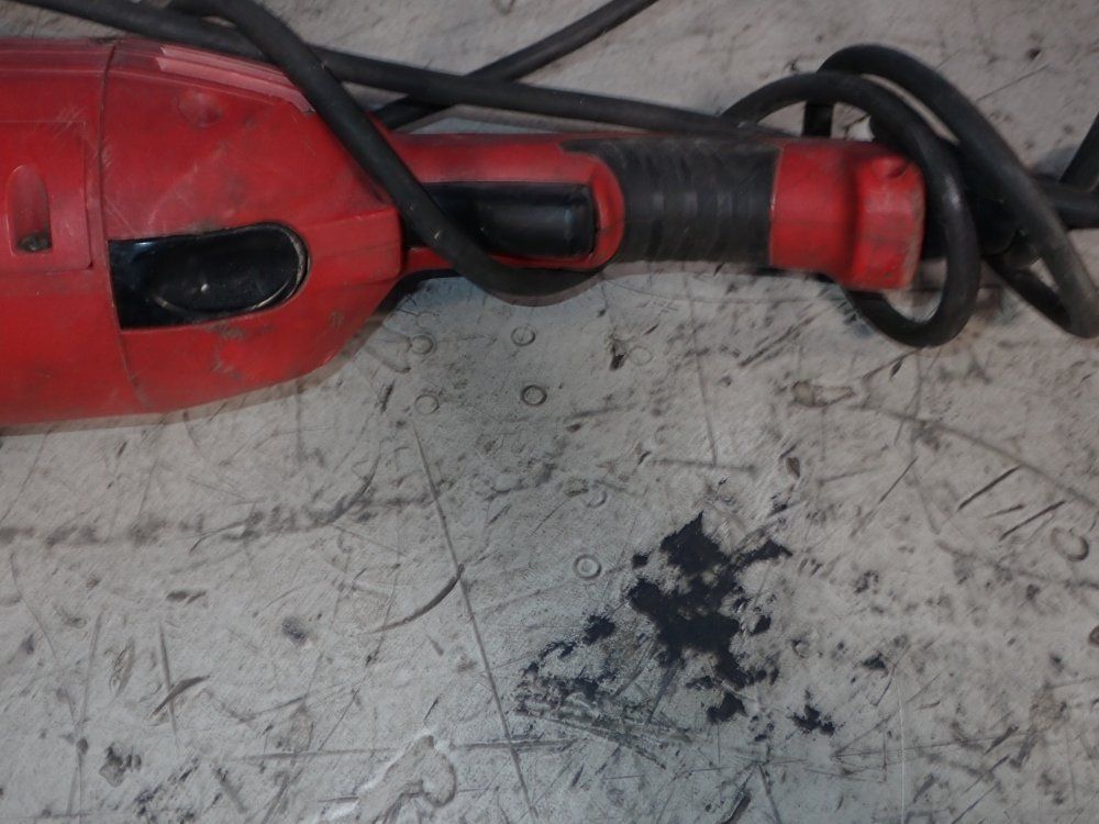 Milwaukee 7" / 9" Grinder - 6089-31