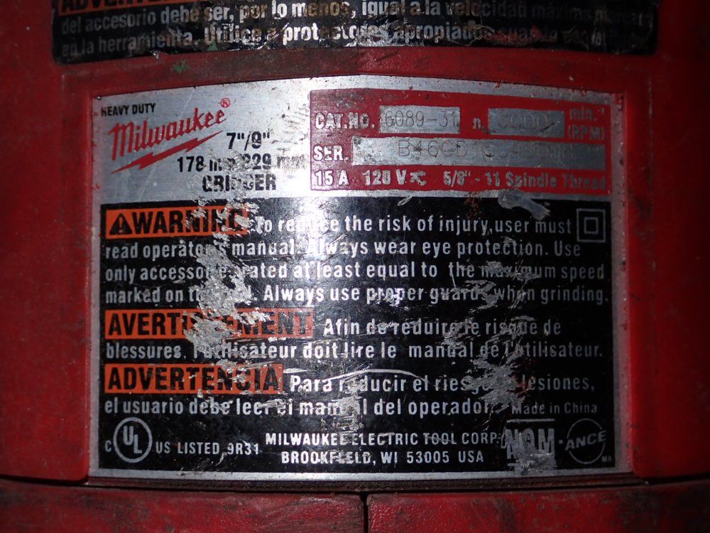 Milwaukee 7" / 9" Grinder - 6089-31