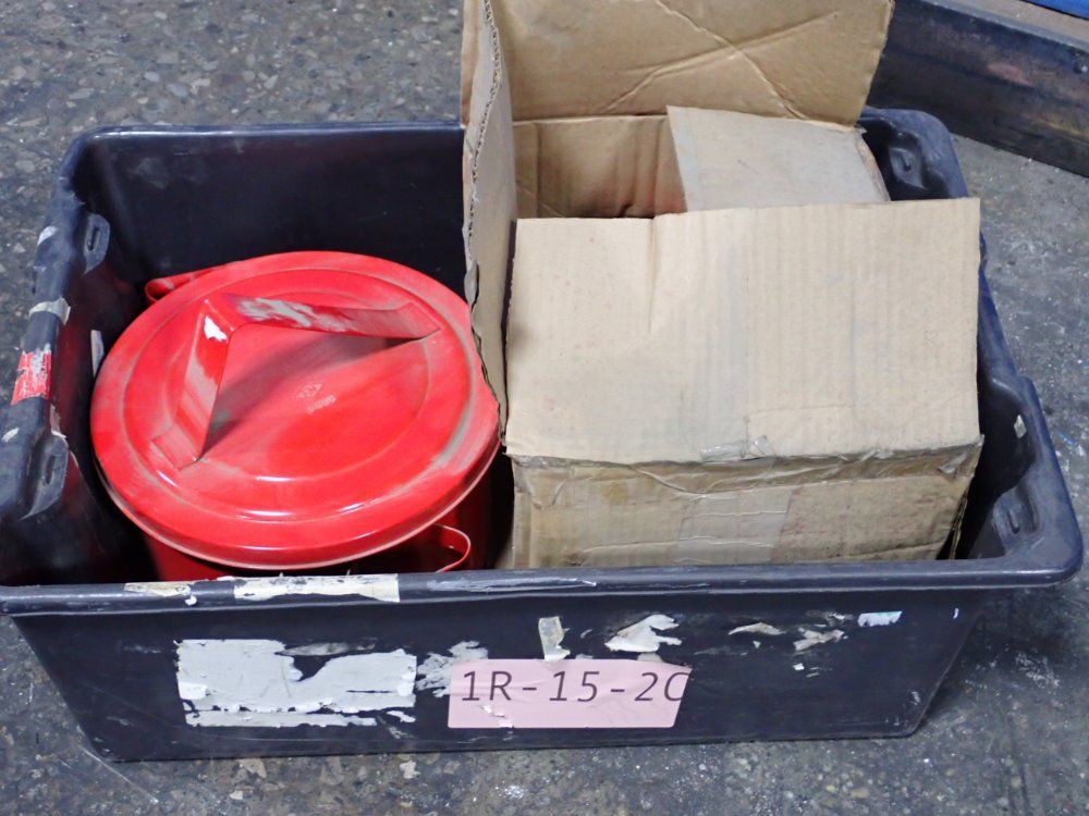 Eagle 8 Qt Plunger Cans - B608
