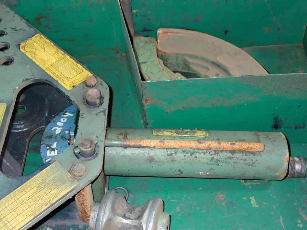 Greenlee 1/2" - 2" Conduit Bender - 880