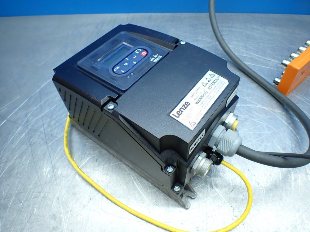 Lenze 1hp I550 Protec Frequency Inverter - I55ap175f0a711k06s