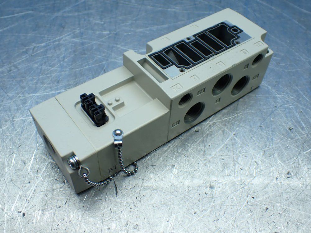 Smc Pneumatic Subplate - Vq4000-pw-03t