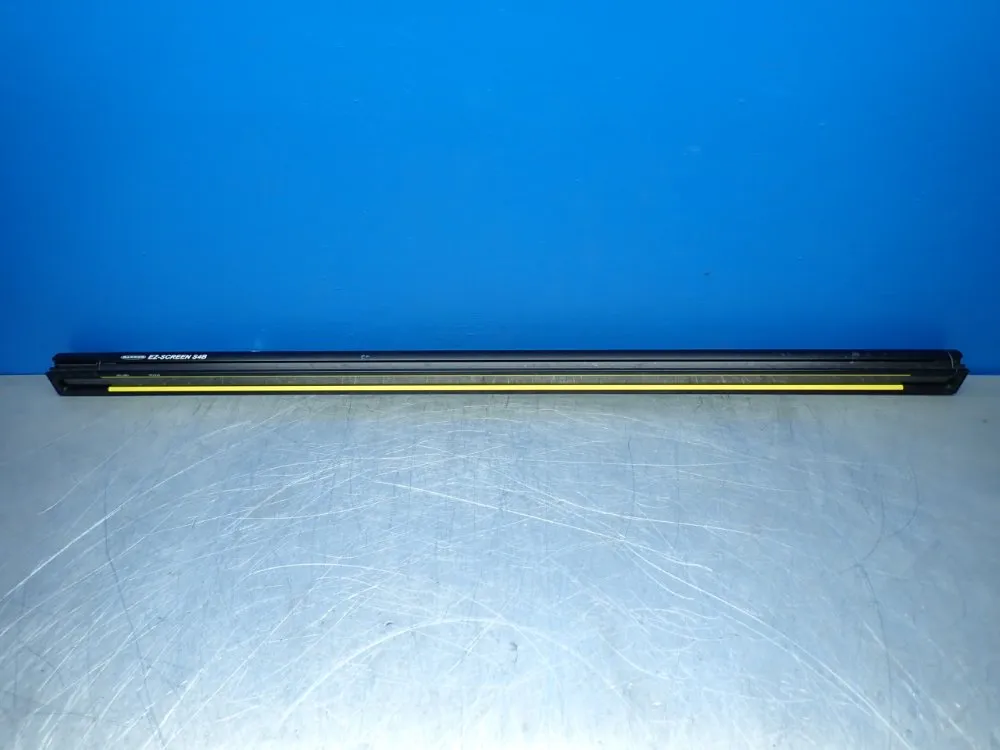 Banner 30mm Resolution, 0.1-12m Range Heavy-duty Type 4 Safety Light Curtain Emitter - S4be30-900-s
