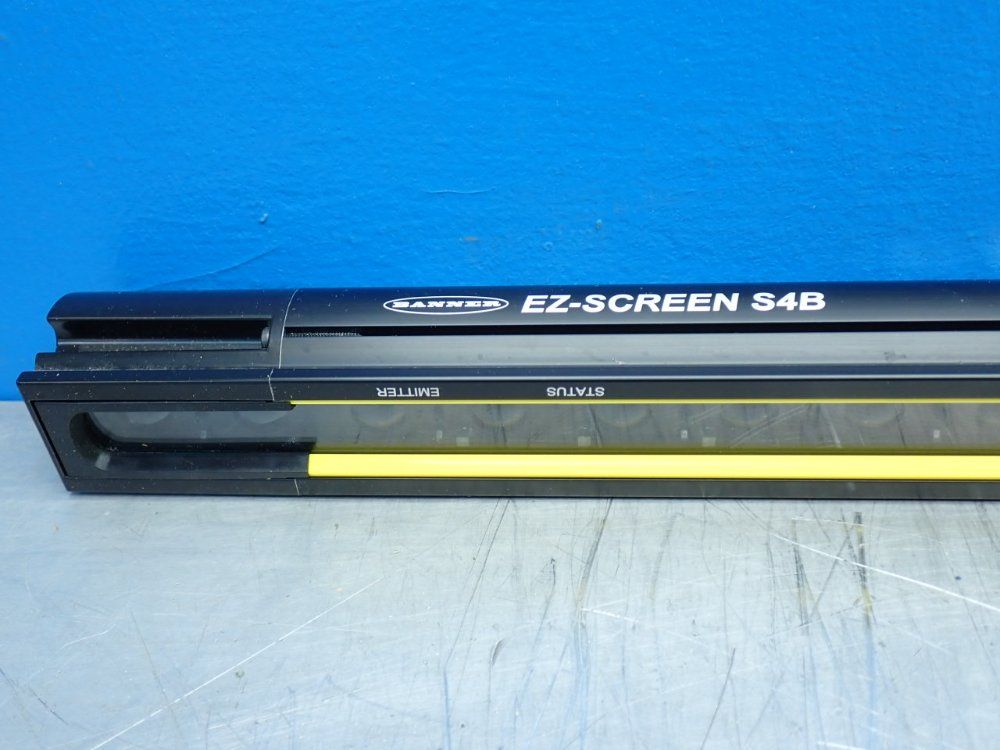 Banner 30mm Resolution, 0.1-12m Range Heavy-duty Type 4 Safety Light Curtain Emitter - S4be30-900-s
