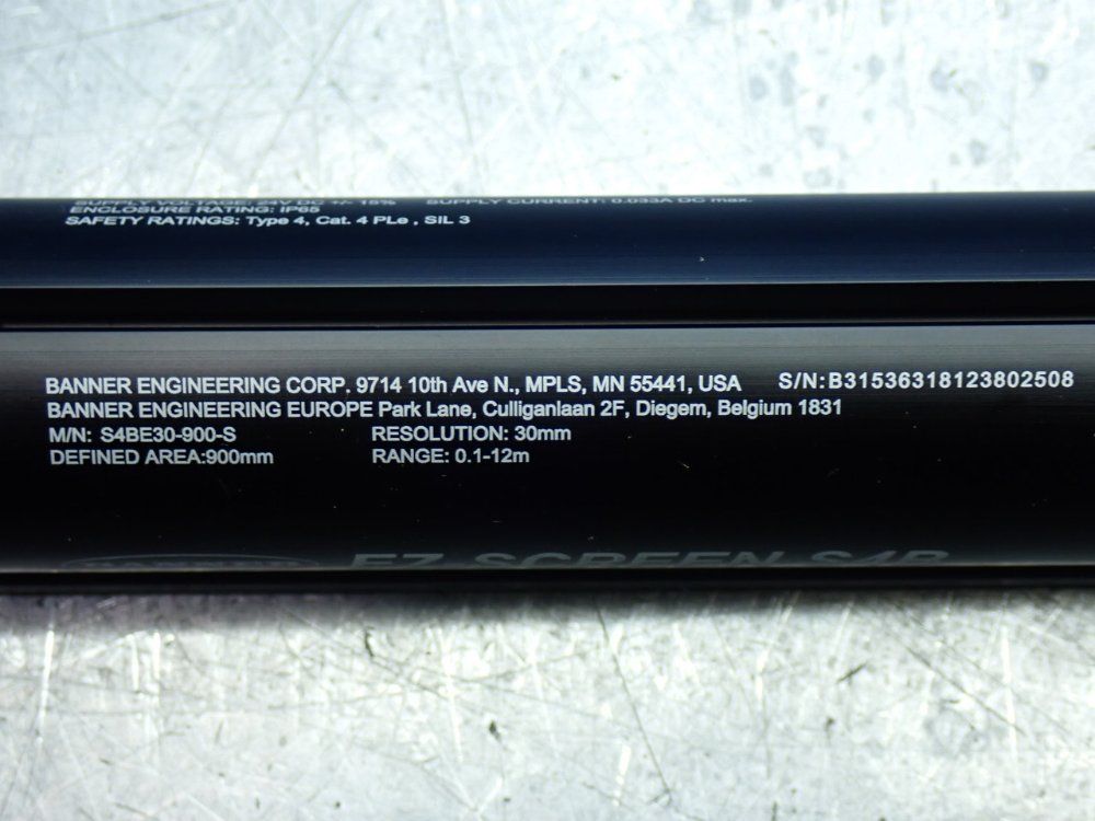 Banner 30mm Resolution, 0.1-12m Range Heavy-duty Type 4 Safety Light Curtain Emitter - S4be30-900-s