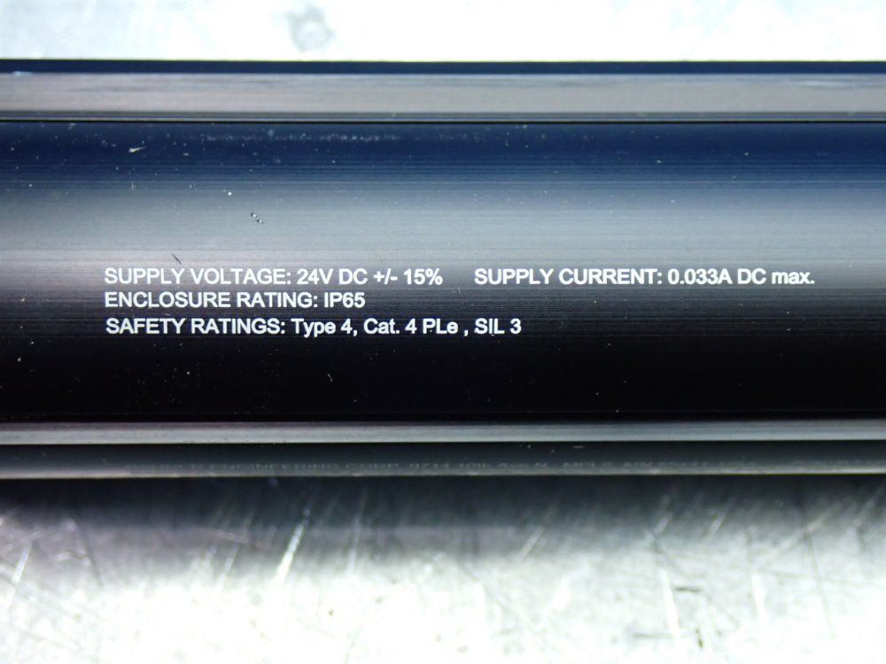 Banner 30mm Resolution, 0.1-12m Range Heavy-duty Type 4 Safety Light Curtain Emitter - S4be30-900-s