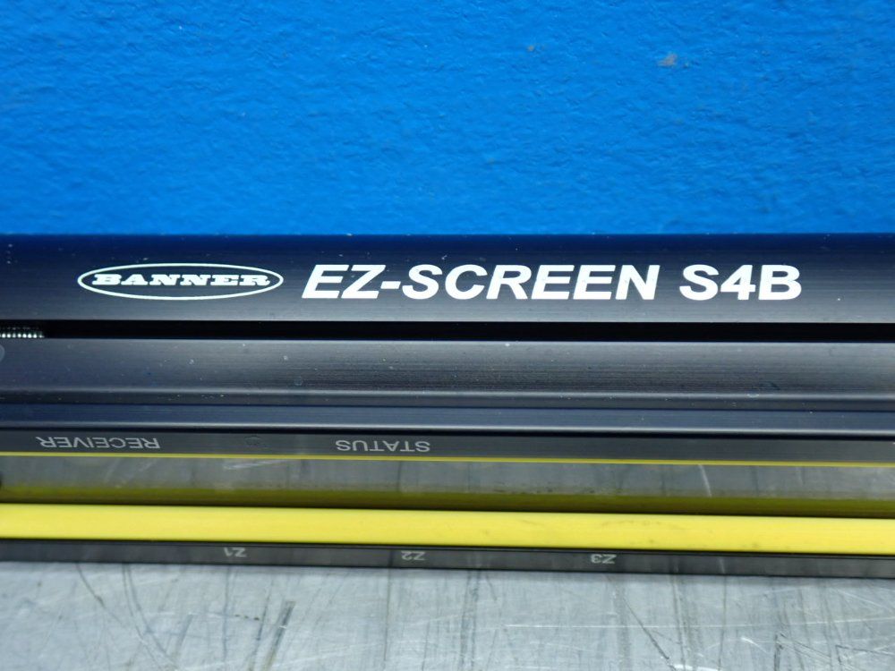 Banner 30mm Resolution, 0.1-12m Range Heavy-duty Type 4 Safety Light Curtain Receiver - S4br30-900-s
