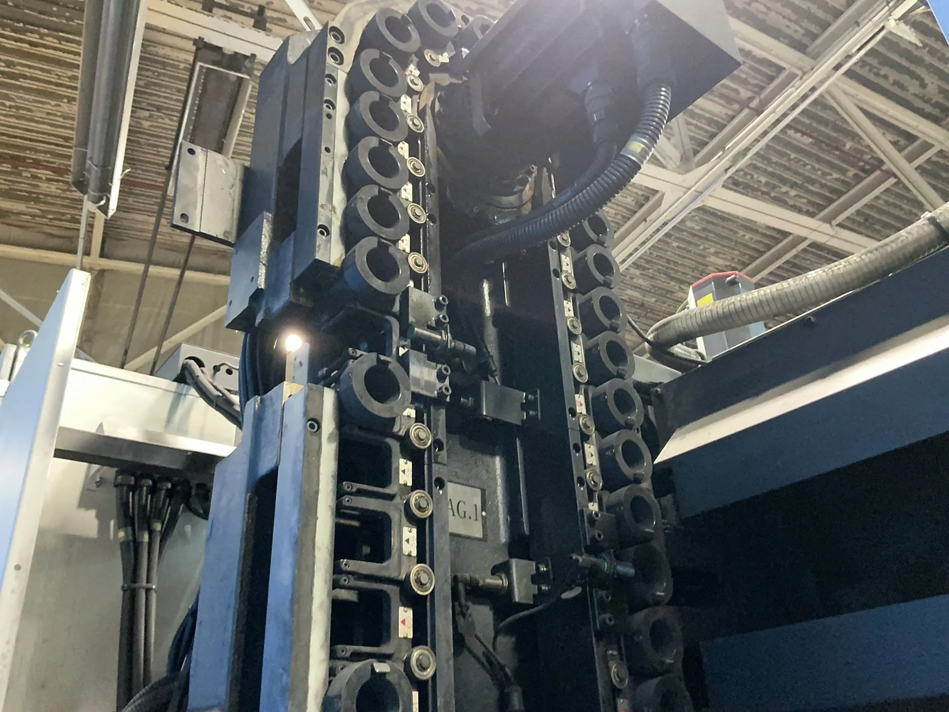 Doosan Infracore Cnc Hmc - Hp 4000