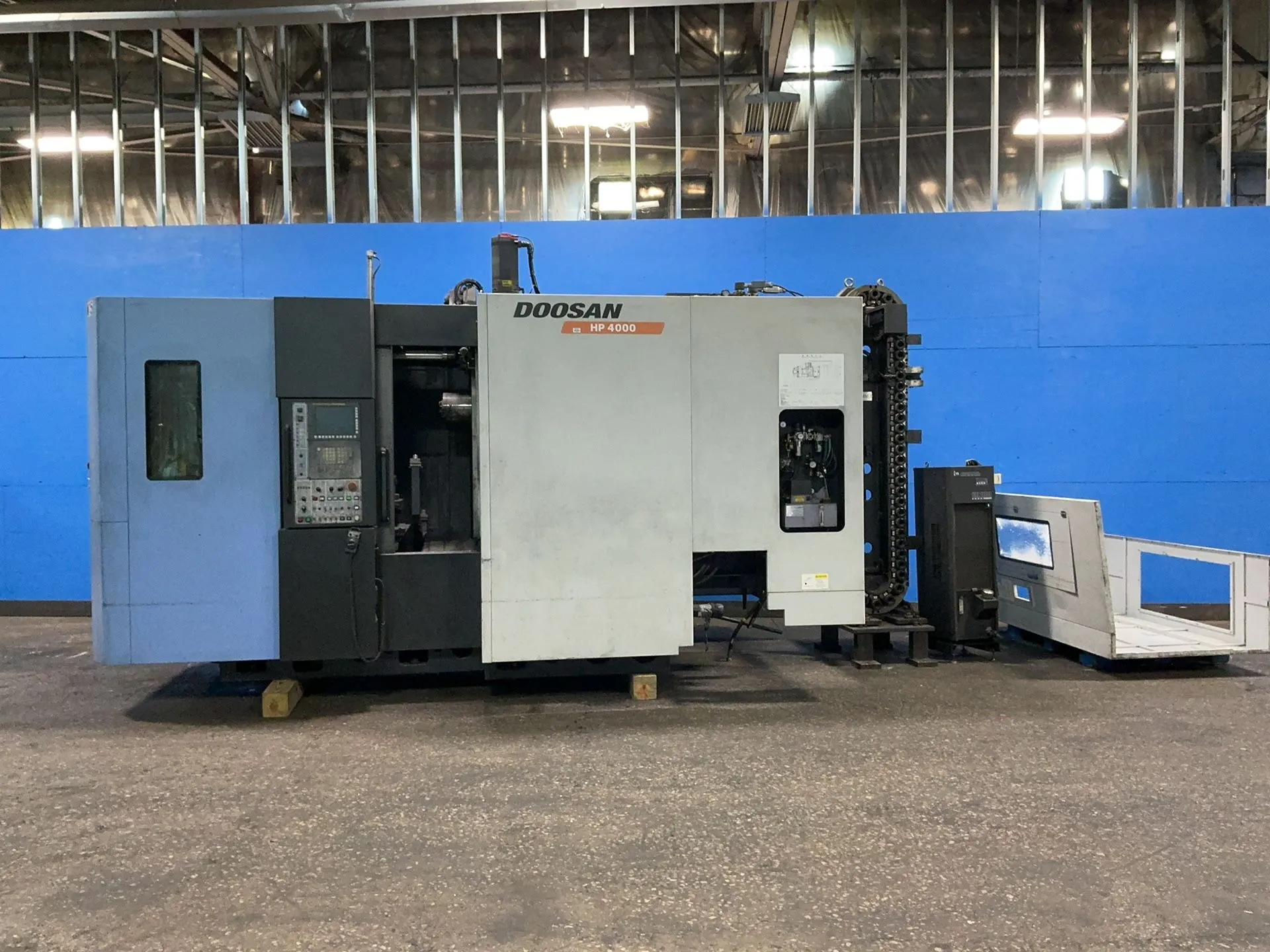 Doosan Infracore Cnc Hmc - Hp 4000