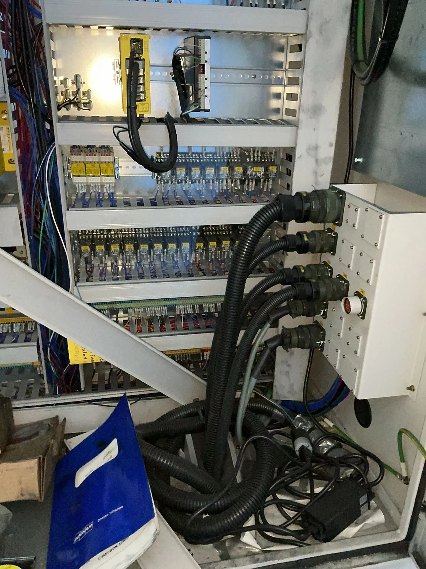 Doosan Infracore Cnc Hmc - Hp 4000