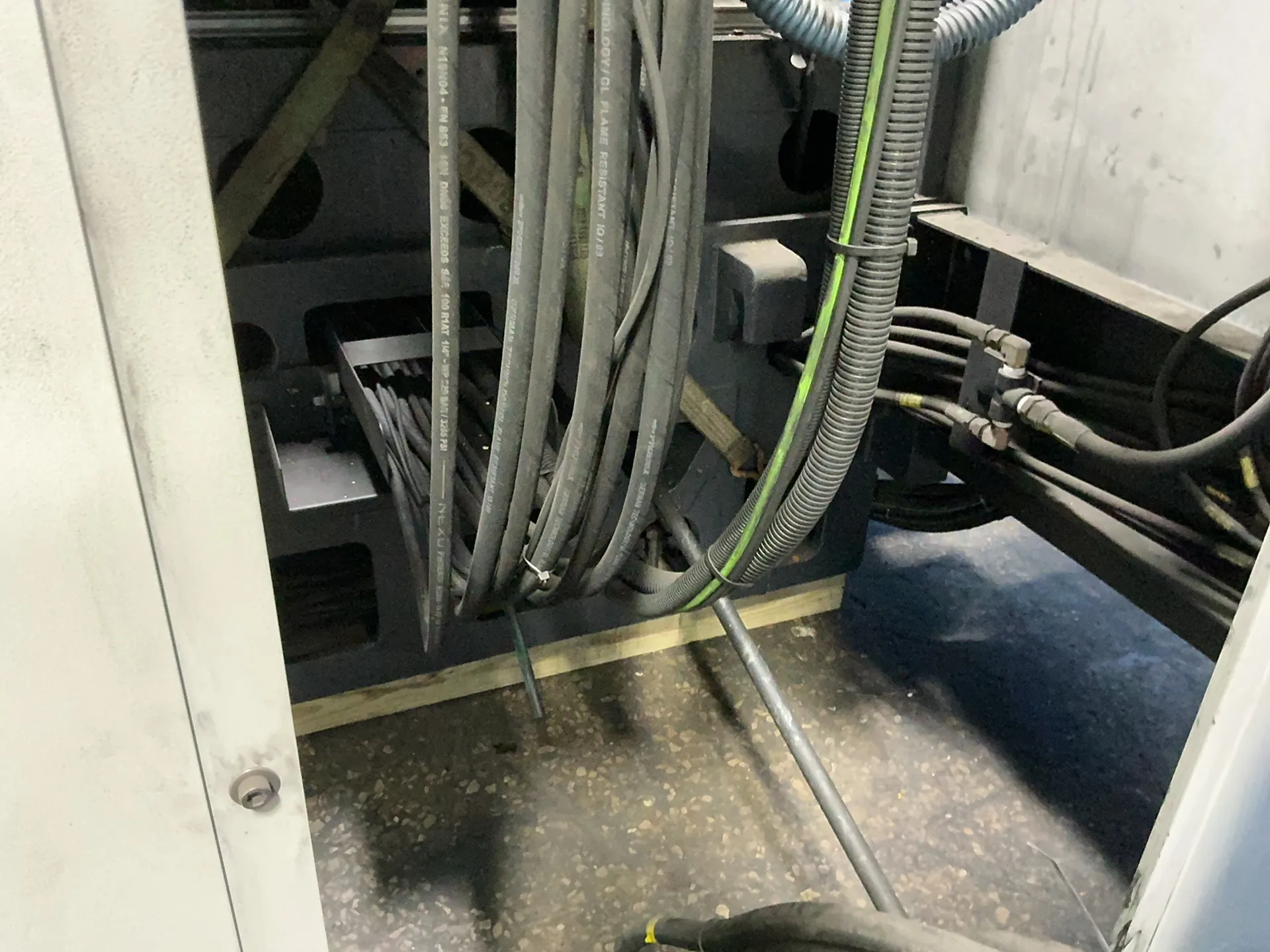Doosan Infracore Cnc Hmc - Hp 4000