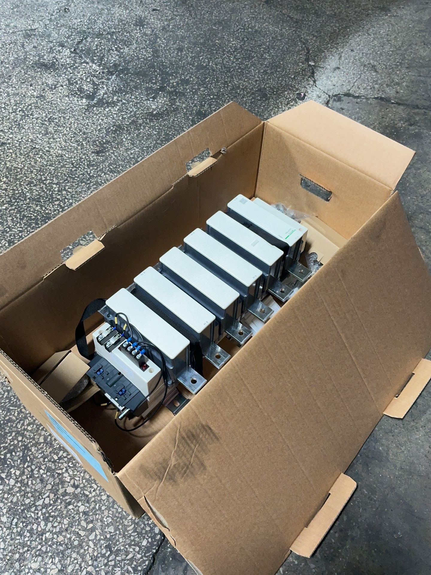Schneider Electric Contractor - Lc1f780f7