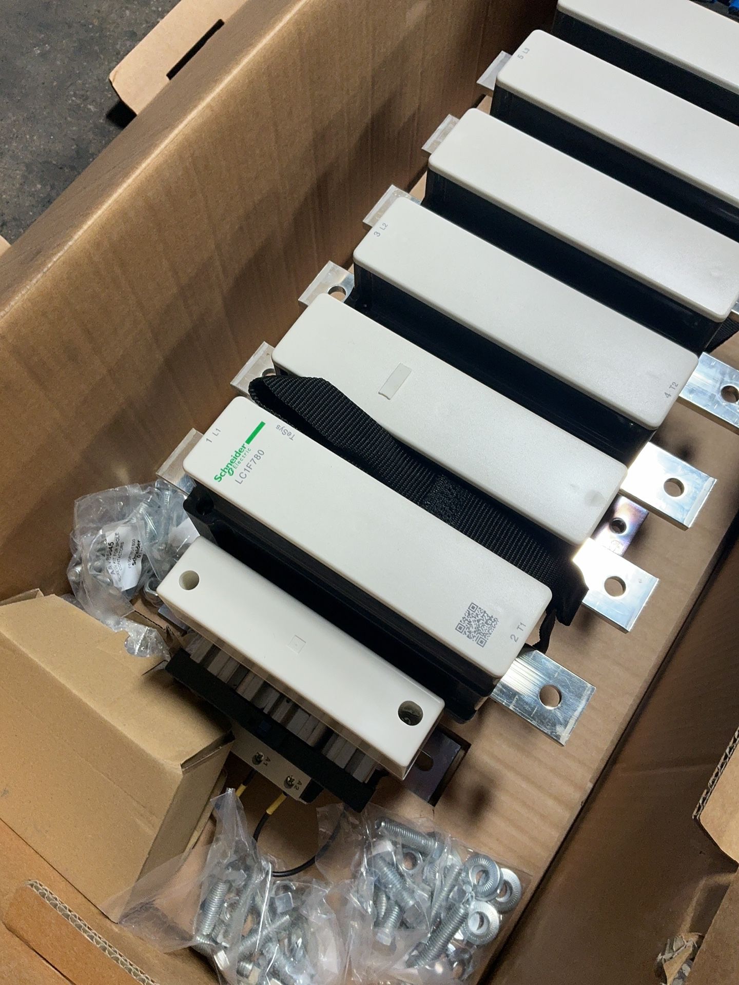 Schneider Electric Contractor - Lc1f780f7
