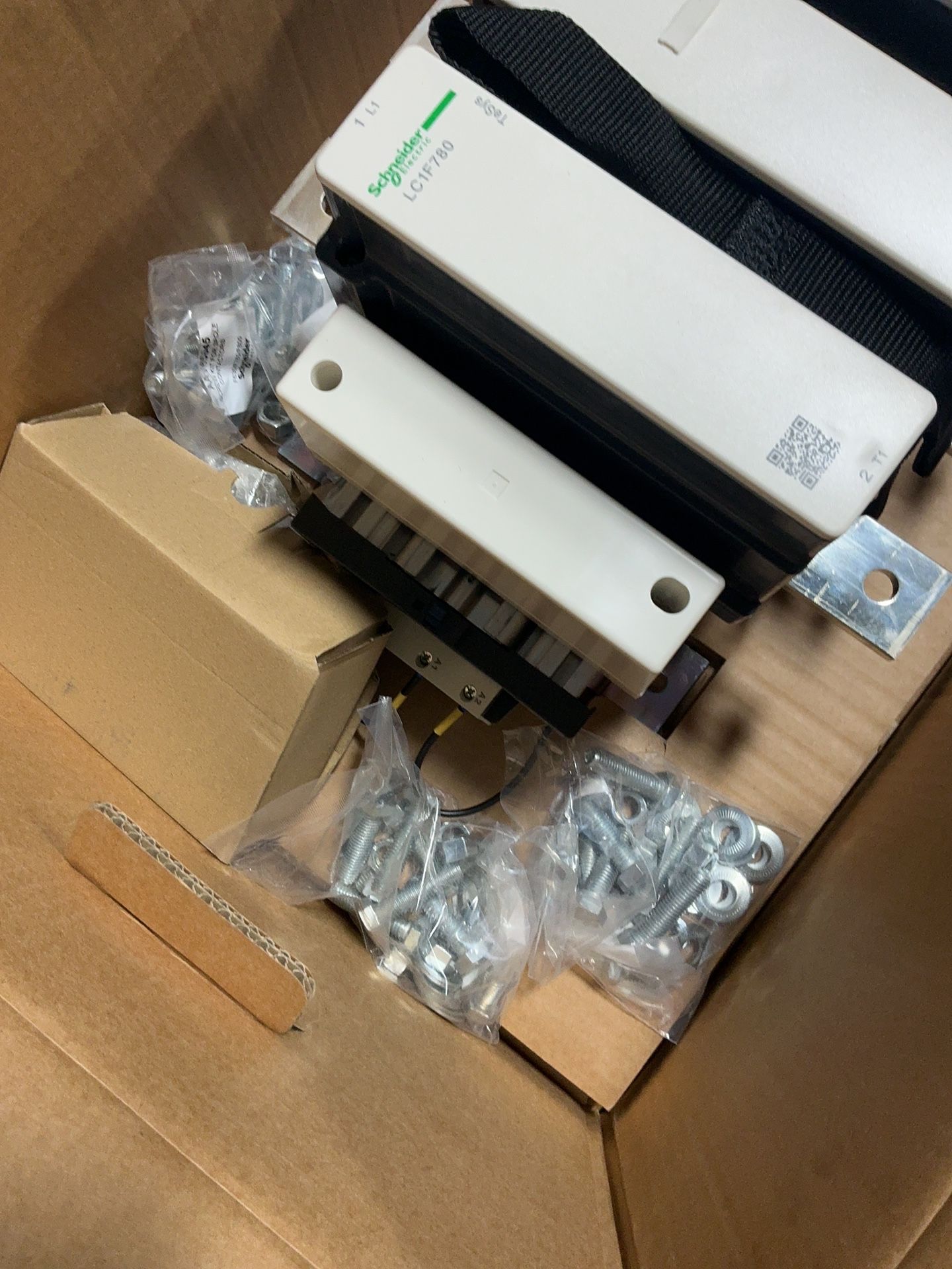 Schneider Electric Contractor - Lc1f780f7