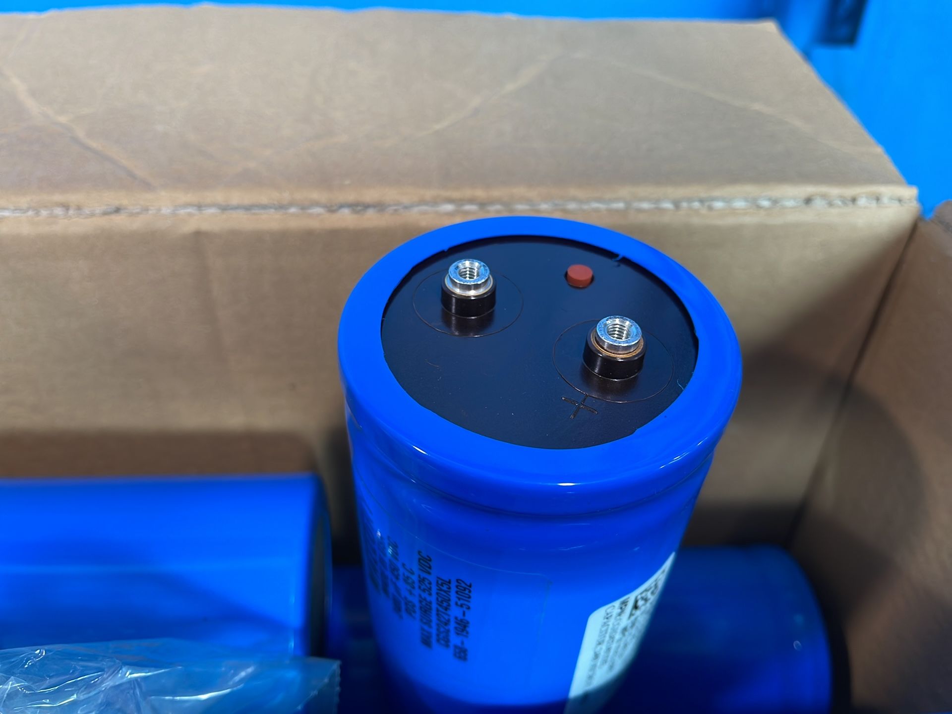 Mallory 2400 Microfarads Electrolytic Capacitors - Cgs242t450x5l