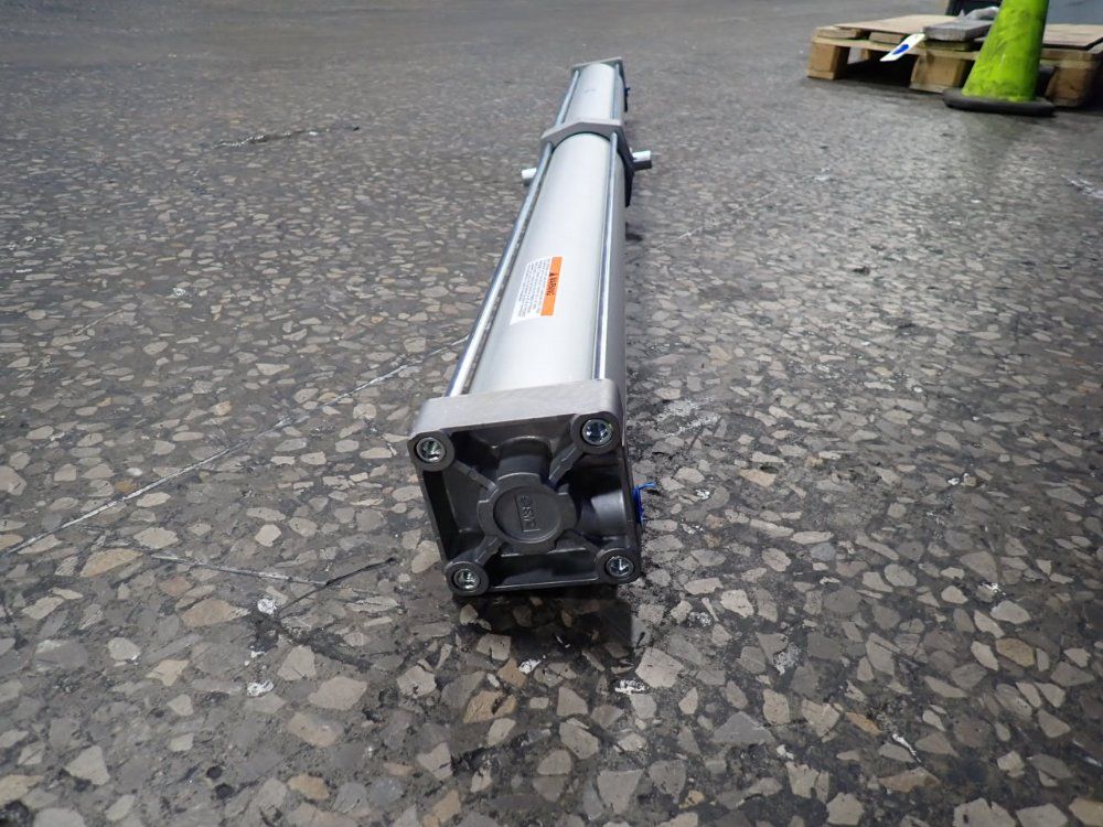 Smc 145 Psi Tie-rod Pneumatic Cylinder - Mbt100-1500z-xc3dd-x142us