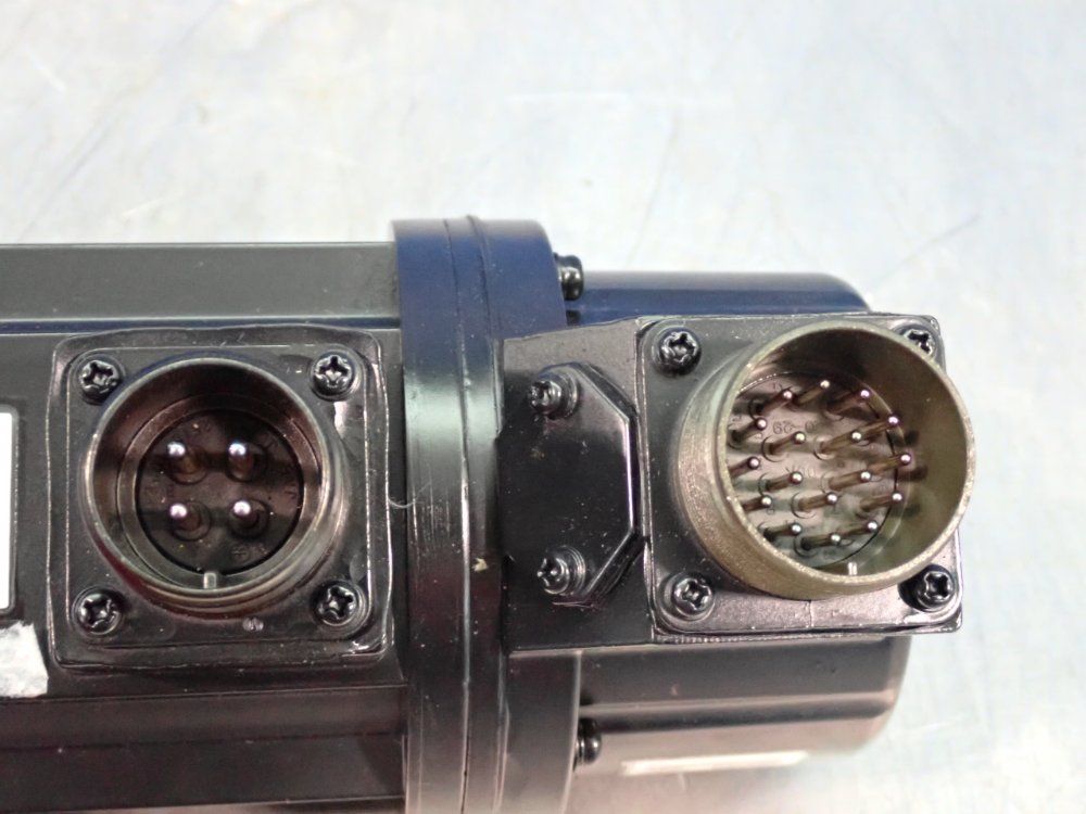 Yaskawa Electric Ac Servo Motor - Usasem-03as2k