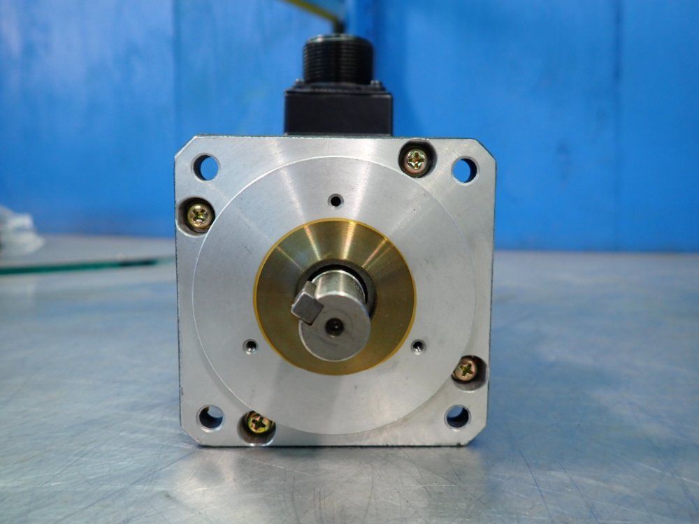 Yaskawa Electric Ac Servo Motor - Usasem-03as2k