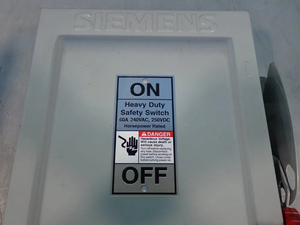 Siemens 15 Hp, 240 Vac / 250 Vdc Heavy Duty Safety Switch - Hf322n