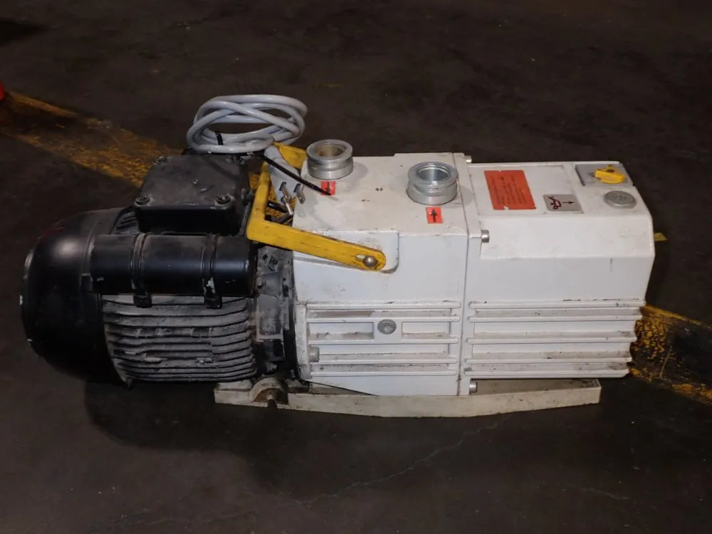 Pfieffer Duo 010 M Vacuum Pump - Pk D62 011