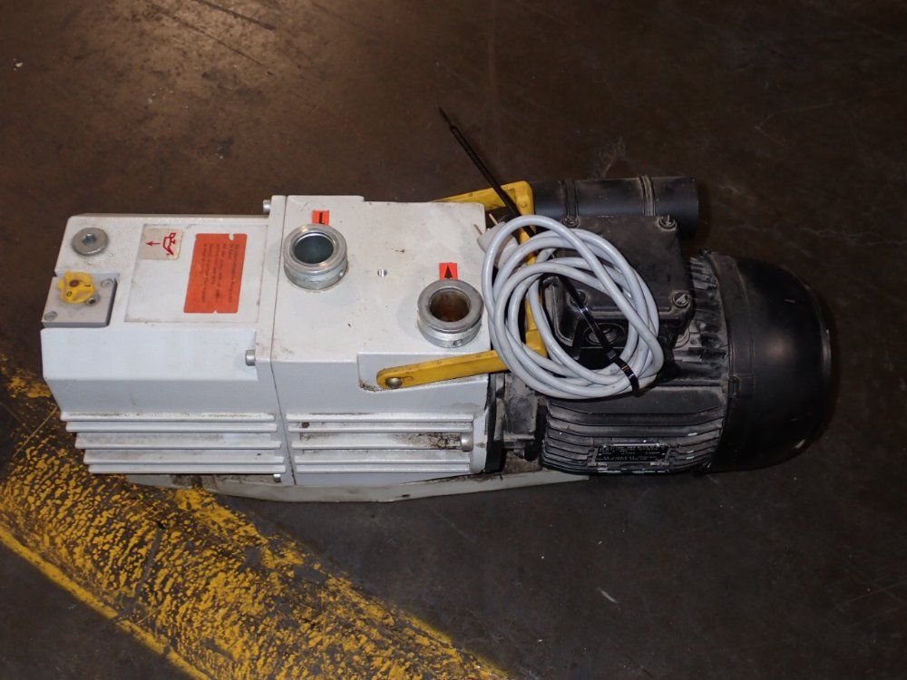 Pfieffer Duo 010 M Vacuum Pump - Pk D62 011