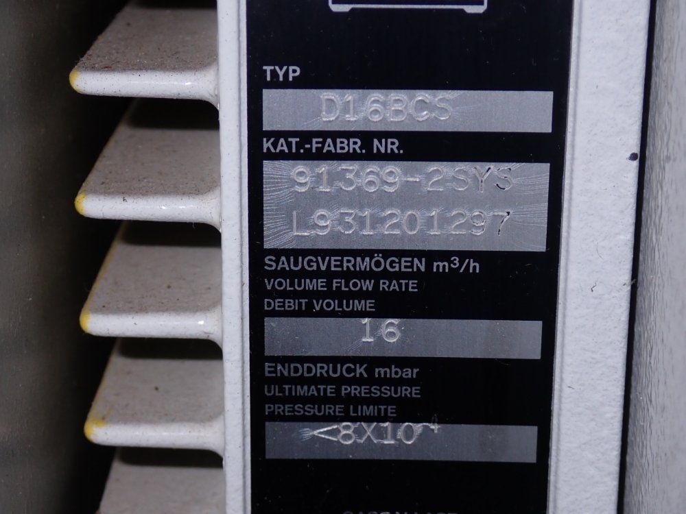 Leybold-heraeus Vacuum Pump - D16bcs