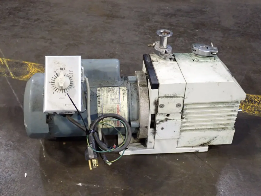Leybold-heraeus Vacuum Pump - D4b