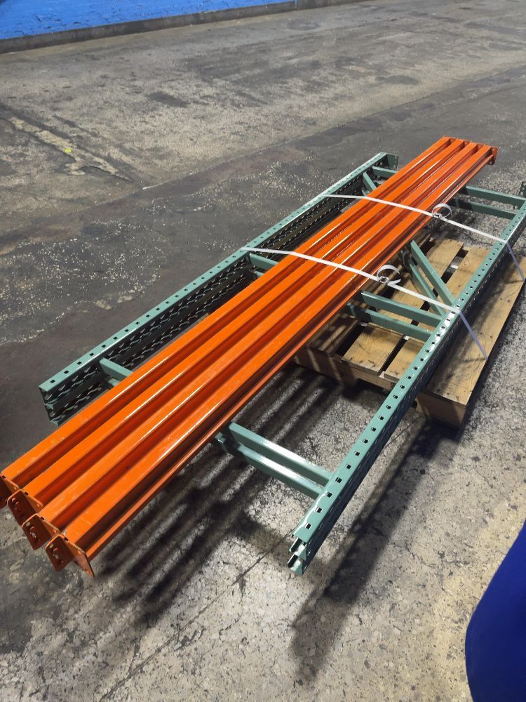 96” X 32” Pallet Racking - Tear Drop