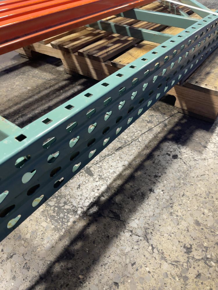 96” X 32” Pallet Racking - Tear Drop