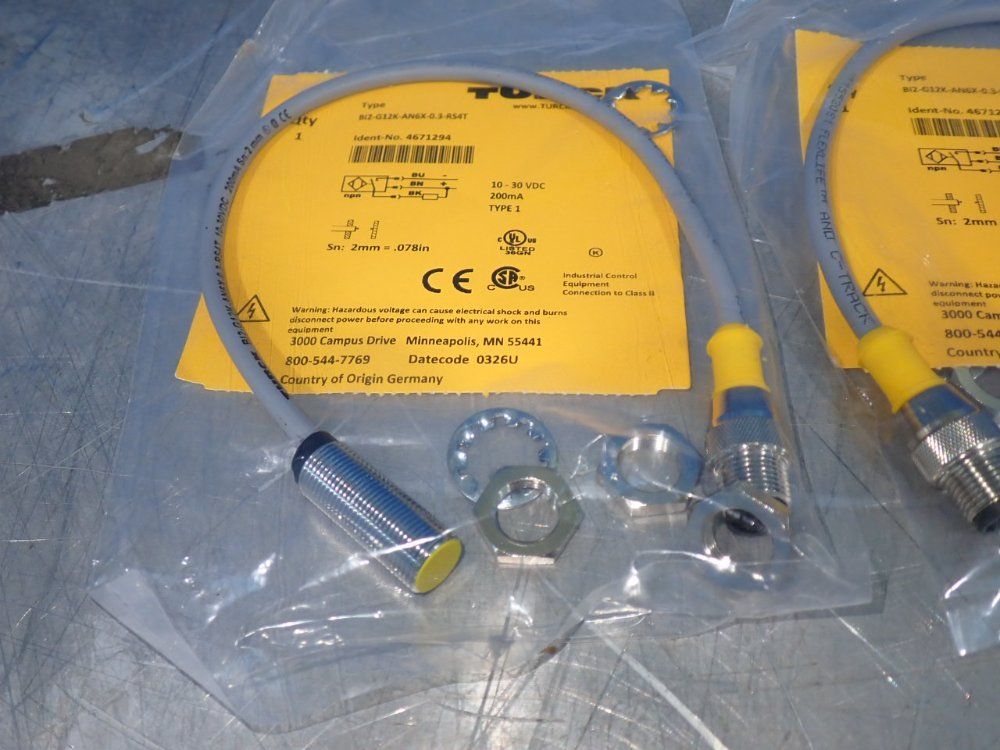 Turck 5 Proximity Sensors - Bi2-g12k-an6x-0.3-rs4t