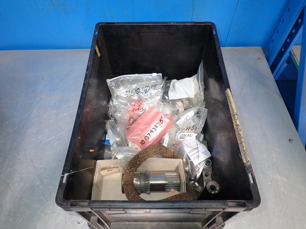 Hardware / Fitting Lot