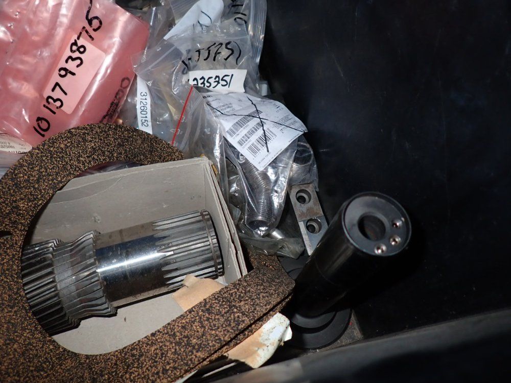 Hardware / Fitting Lot