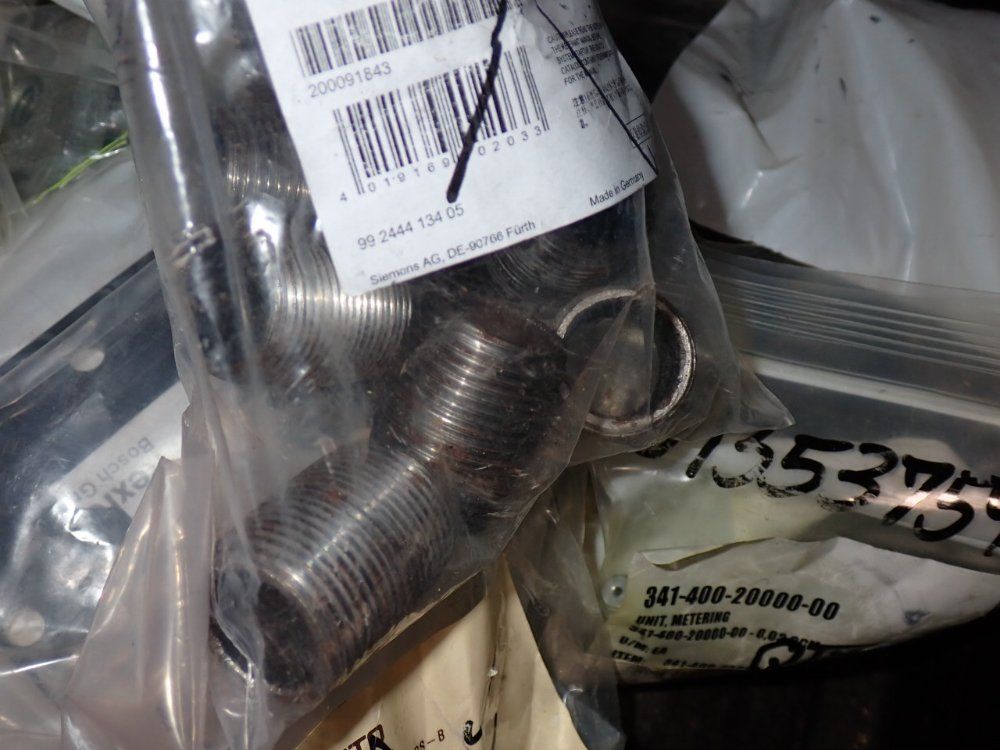 Hardware / Fitting Lot