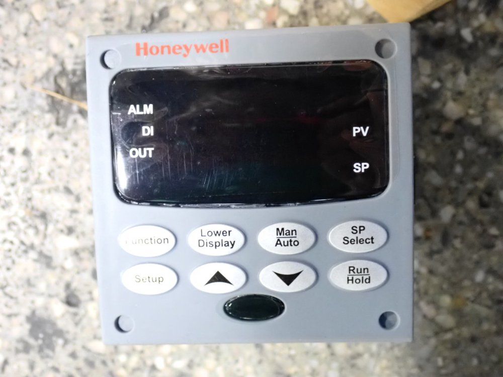 Honeywell Digital Controller - Udc3200 / Dc3201-ce-100r-210-10000-00-0