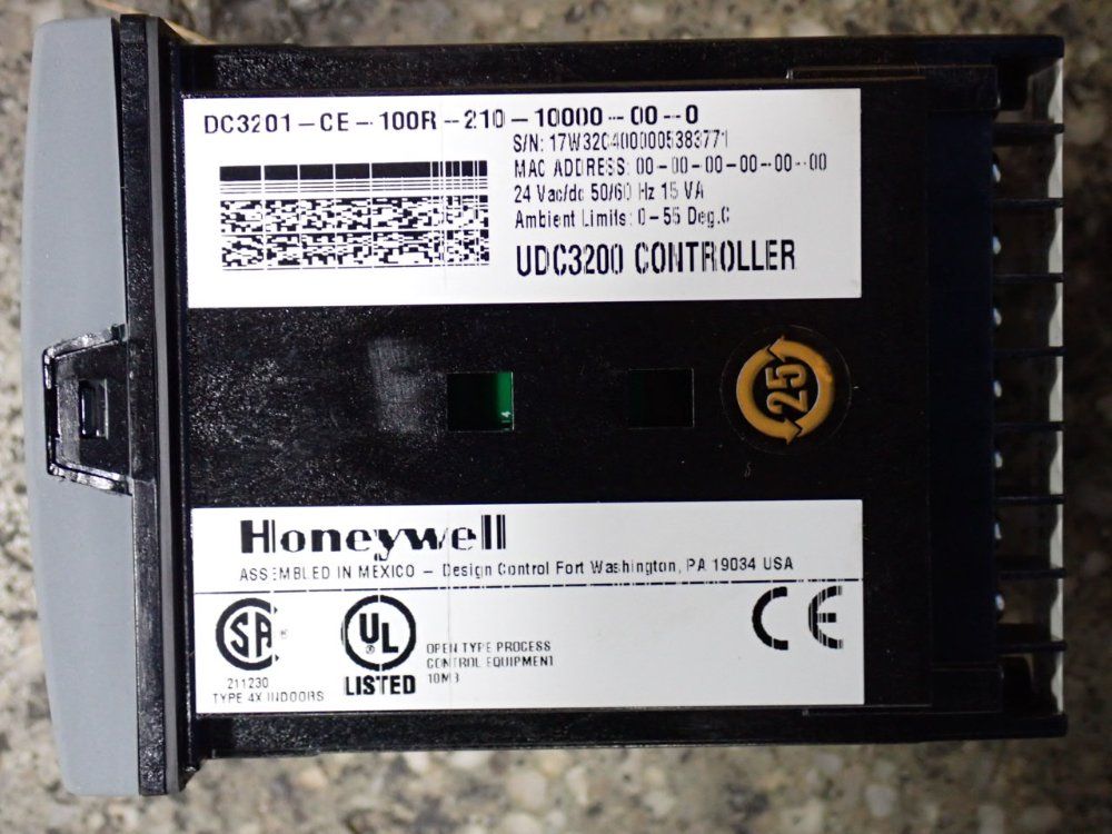 Honeywell Digital Controller - Udc3200 / Dc3201-ce-100r-210-10000-00-0