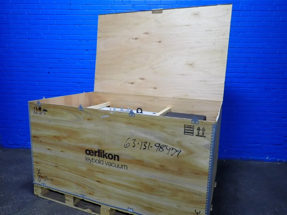 Oerlikon Leybold 25 Hp Vacuum Pump - Sv630b