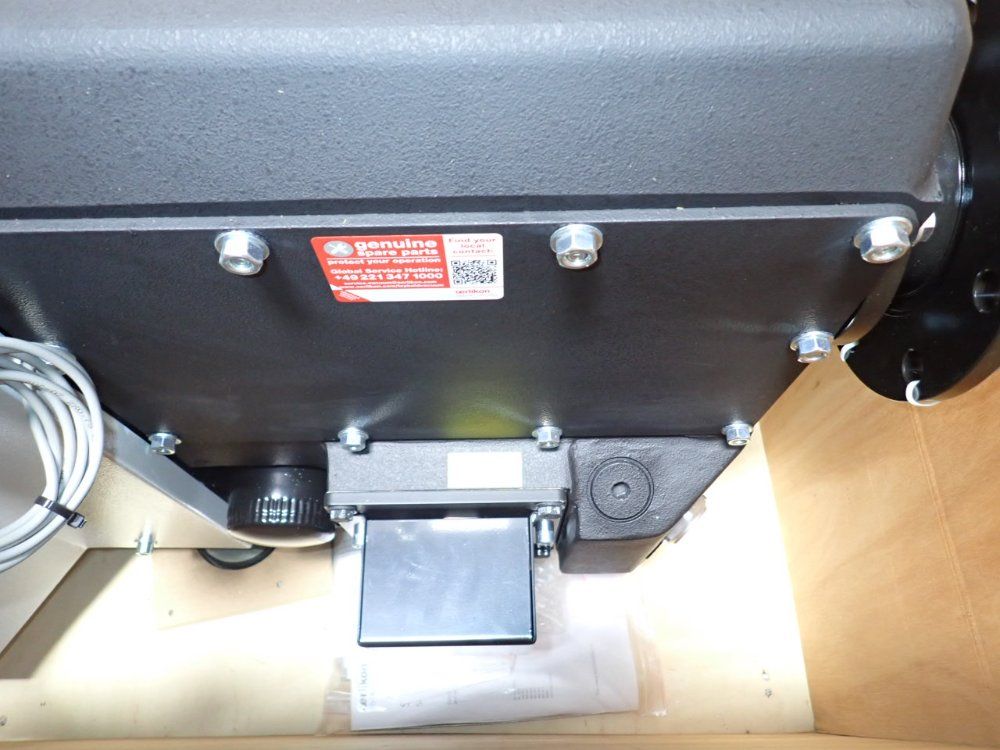 Oerlikon Leybold 25 Hp Vacuum Pump - Sv630b