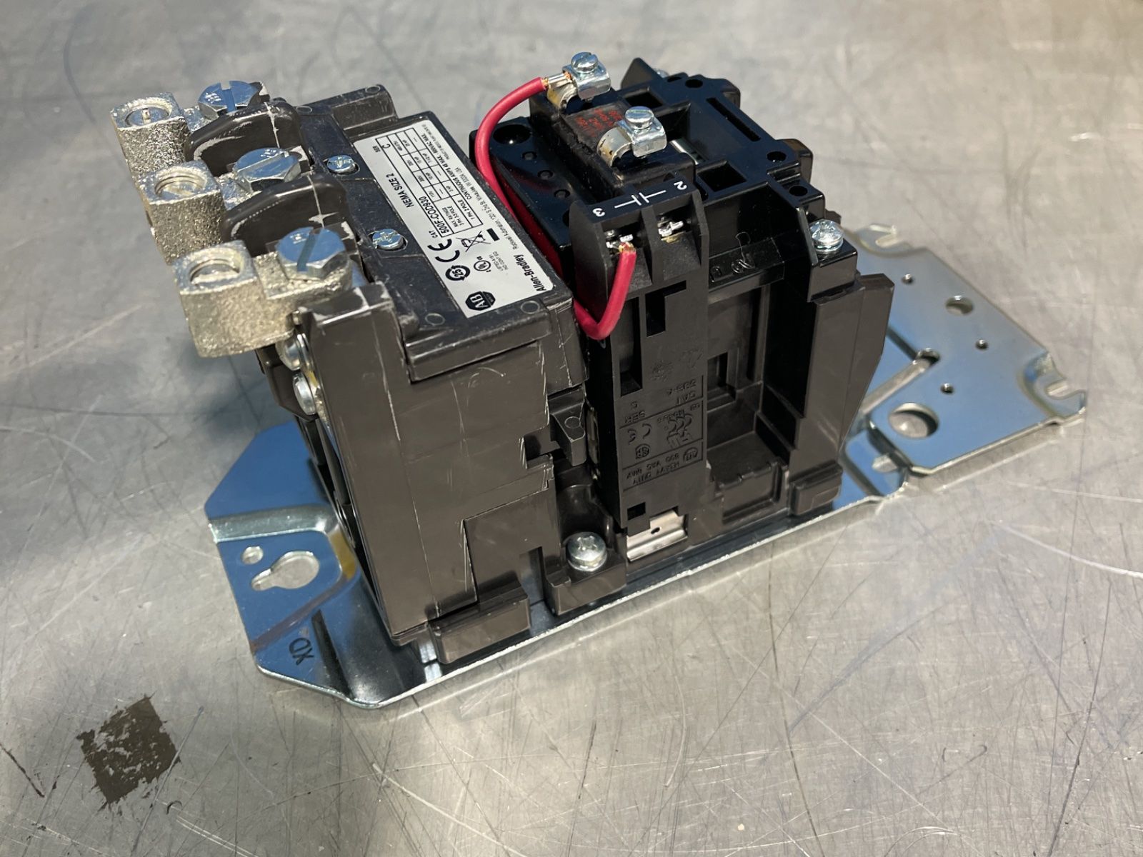 Allen-bradley 600 Vac Bulletin 509 Motor Starter - 509-cod-a2j-17