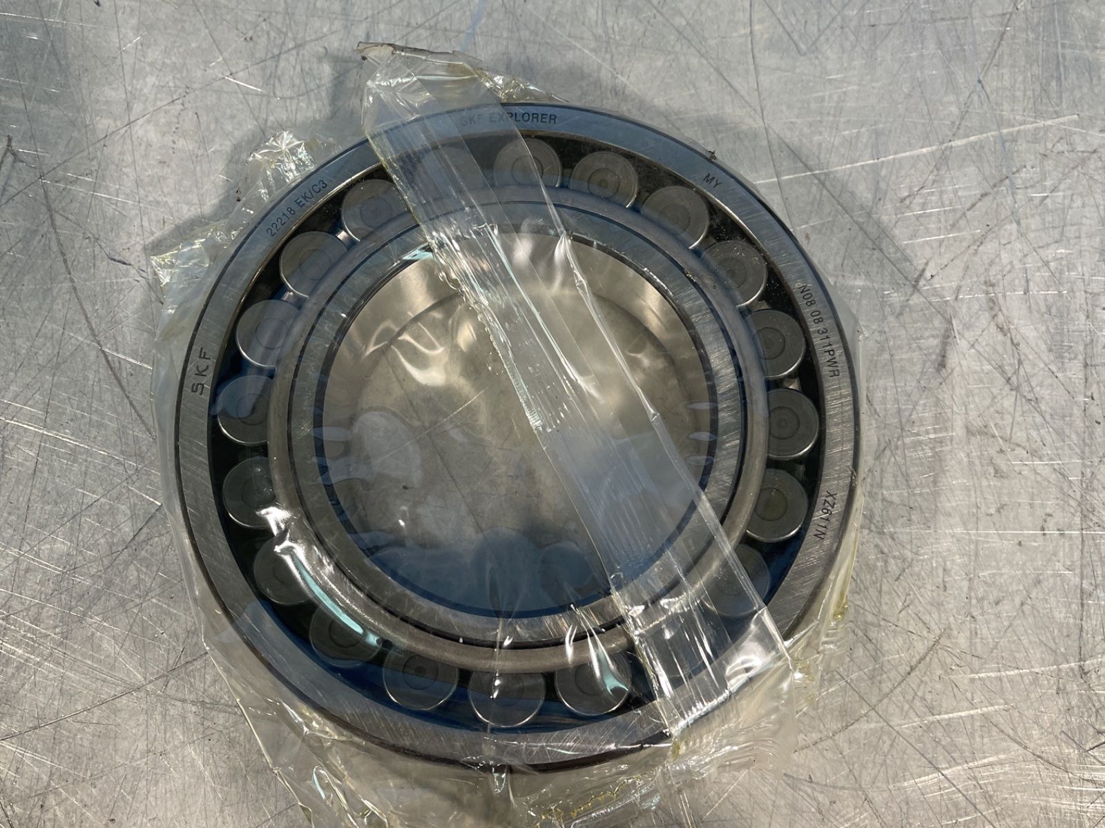 Skf Spherical Roller Bearing - 22218 Ek/c3
