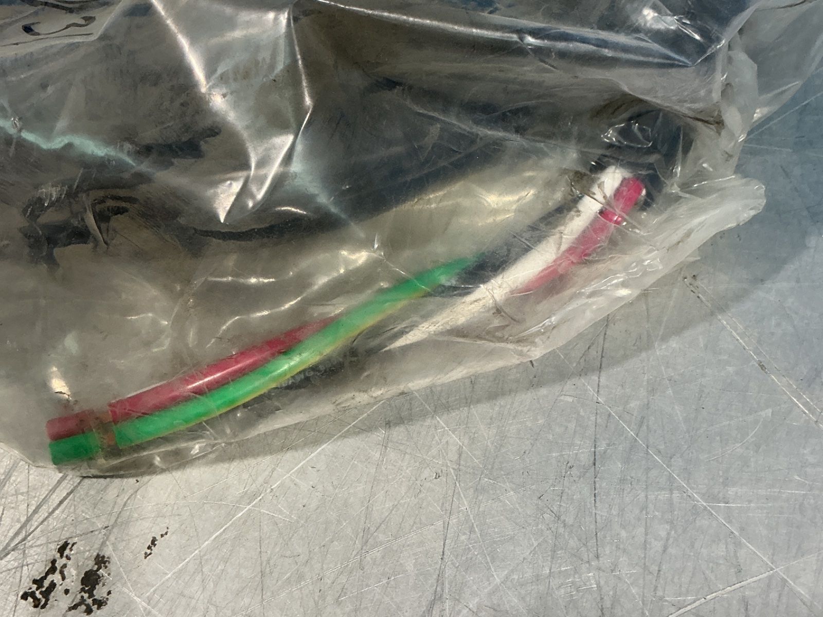 Allen-bradley 8 M Bulletin 280 Armorstart Power Cable - 280-pwrm35h-8m
